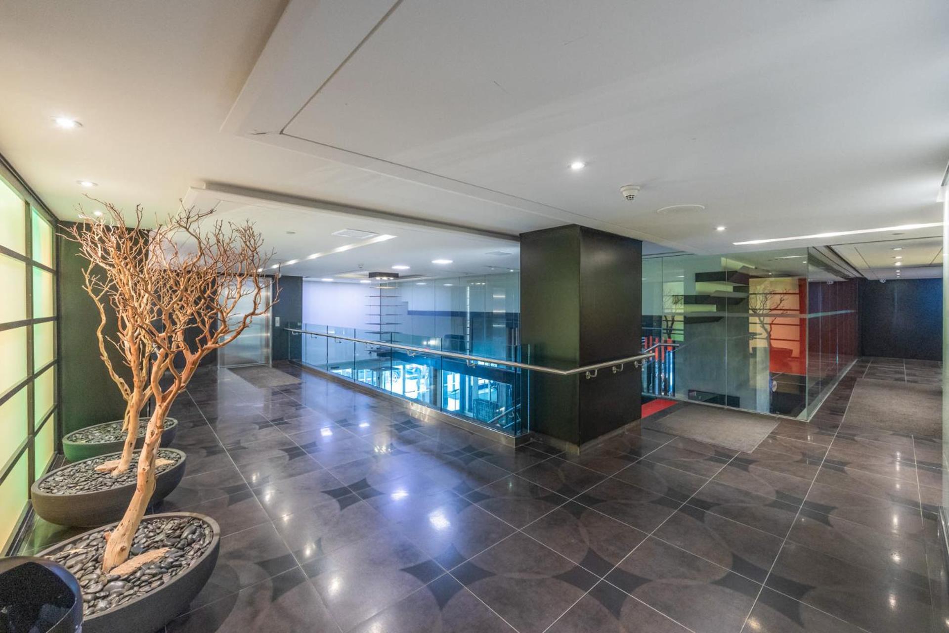 Modern 2-Bedroom Condo W Floor To Ceiling Windows Τορόντο Εξωτερικό φωτογραφία