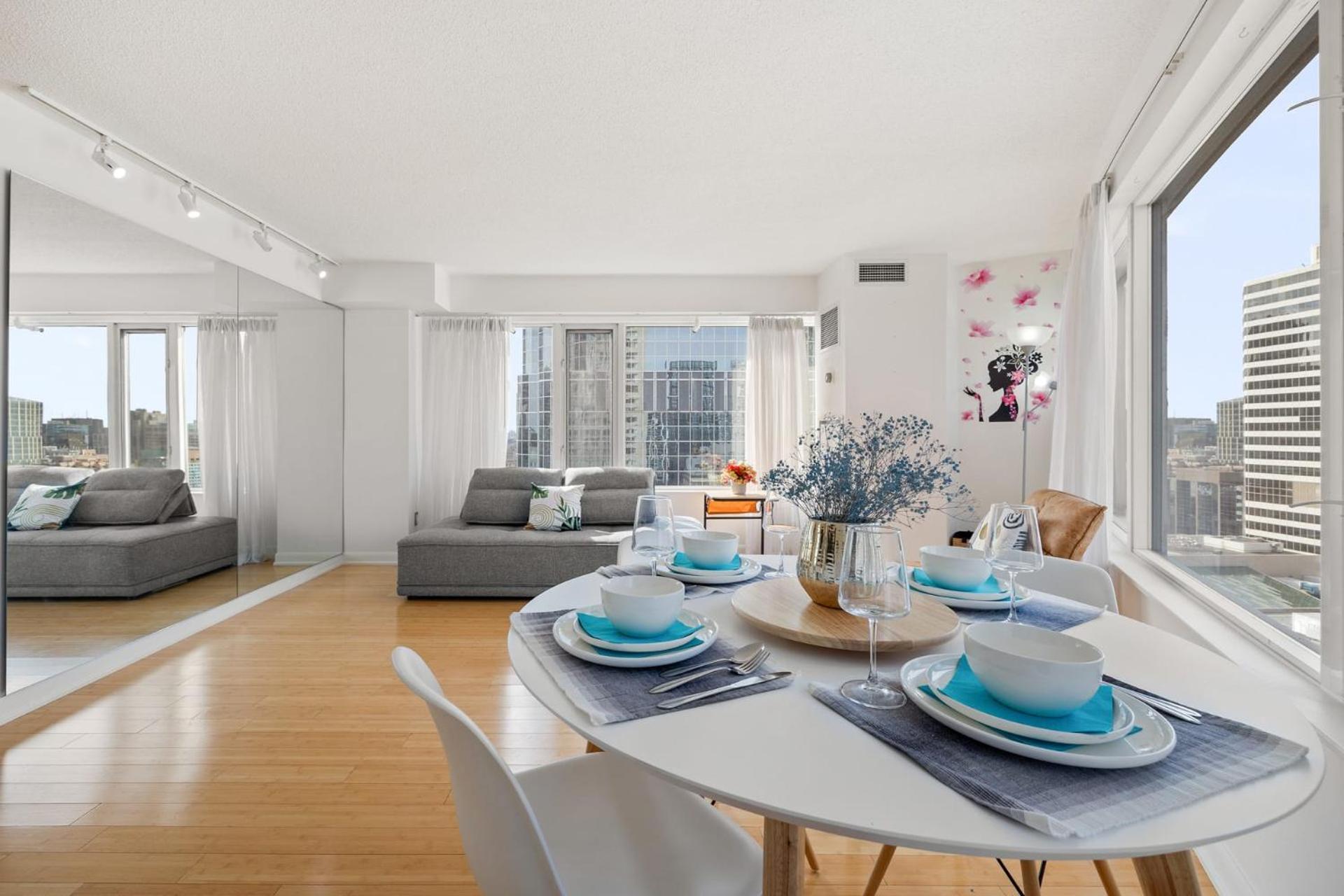 Modern 2-Bedroom Condo W Floor To Ceiling Windows Τορόντο Εξωτερικό φωτογραφία