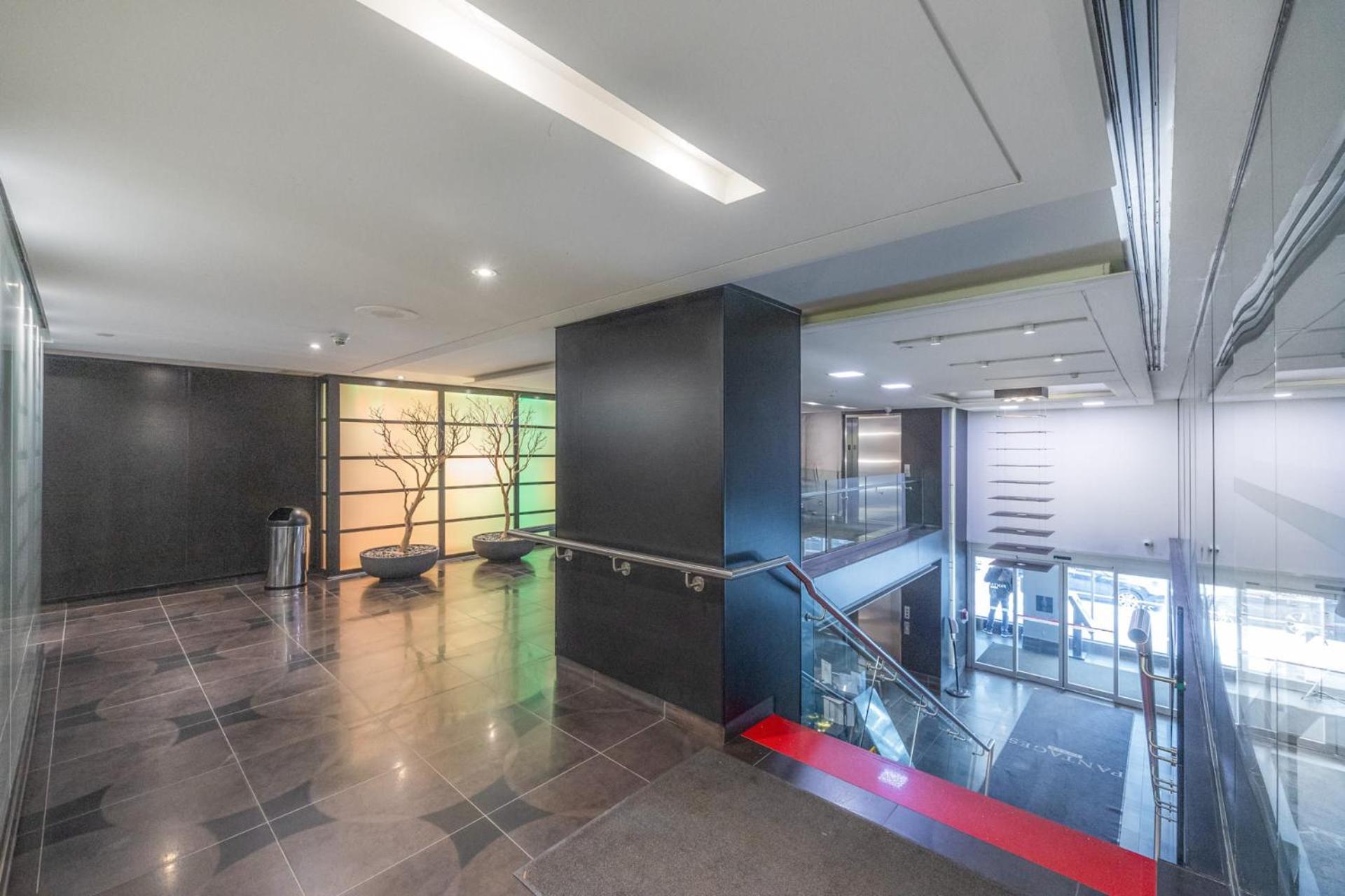 Modern 2-Bedroom Condo W Floor To Ceiling Windows Τορόντο Εξωτερικό φωτογραφία
