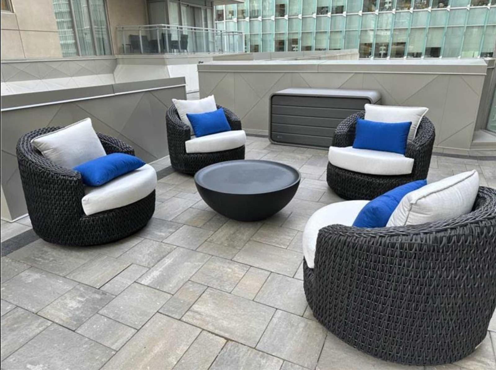 Modern 2-Bedroom Condo W Floor To Ceiling Windows Τορόντο Εξωτερικό φωτογραφία